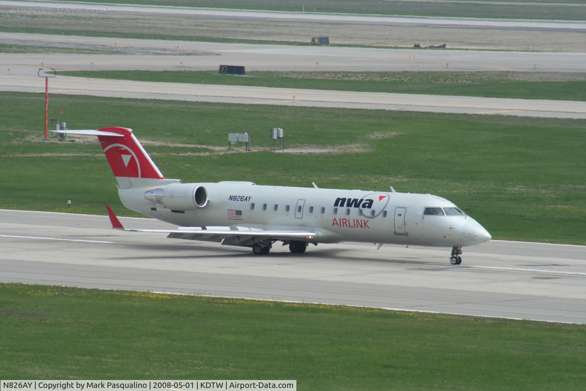 N826AY, 2005 Bombardier CRJ-200ER (CL-600-2B19) C/N 8026, CL-600-2B19