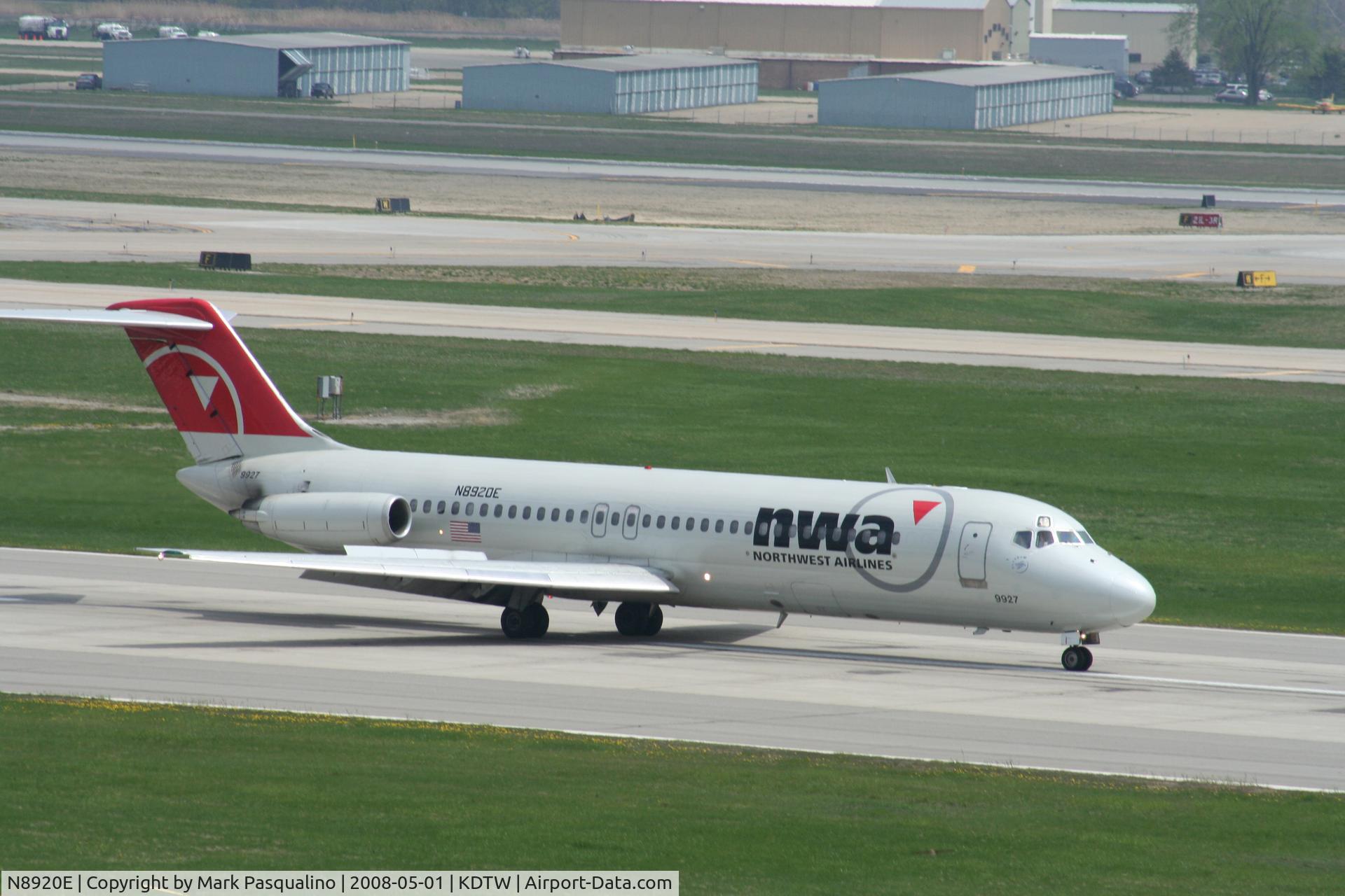 N8920E, 1967 Douglas DC-9-31 C/N 45835, DC-9-31
