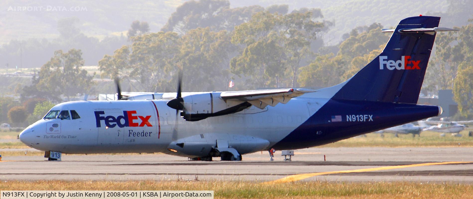 N913FX, 1991 ATR 42-300 C/N 250, N913FX Taxiing to runway 25 at KSBA.