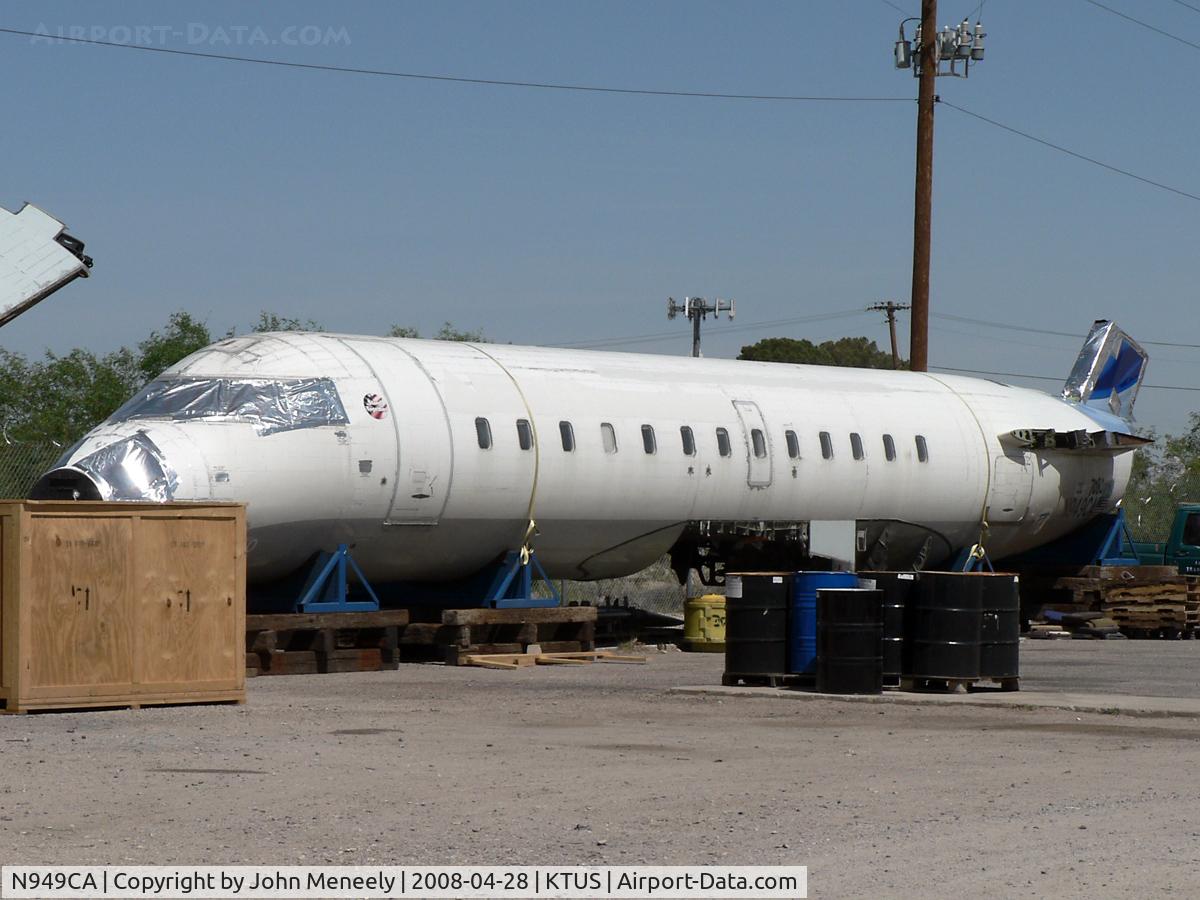 N949CA, Canadair CRJ-100ER (CL-600-2B19) C/N 7080, Missing a few parts!