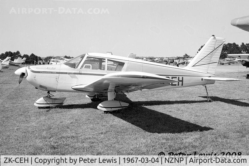 ZK-CEH, Piper PA-28-235 C/N 28-10219, Canterbury AC, Harewood