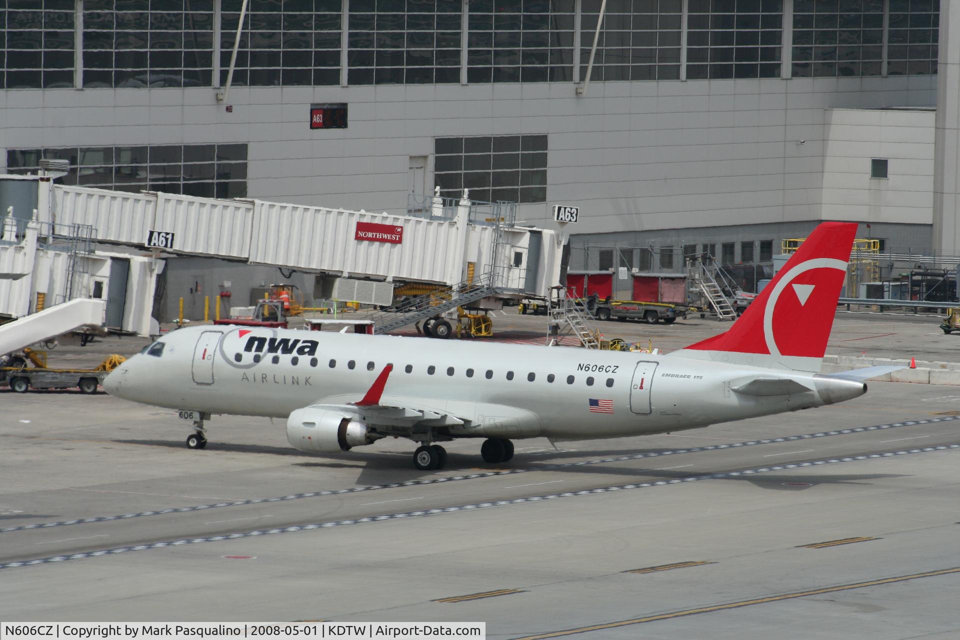 N606CZ, 2007 Embraer 175LR (ERJ-170-200LR) C/N 17000188, ERJ 170-200 LR