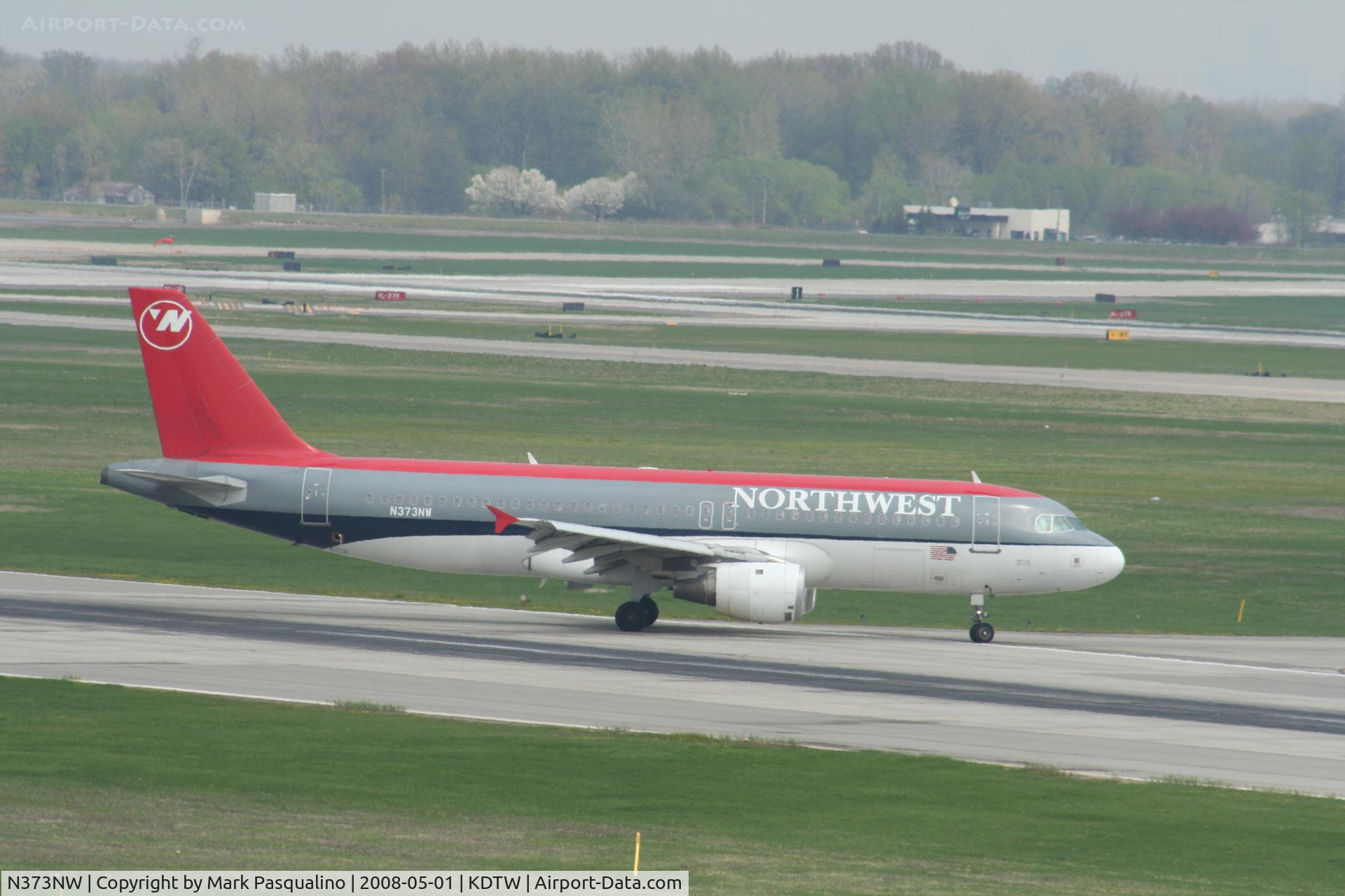 N373NW, 2001 Airbus A320-212 C/N 1641, Airbus A320