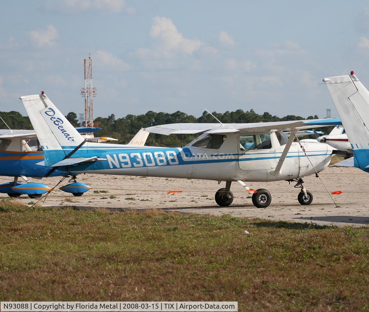 N93088, 1981 Cessna 152 C/N 15285398, C152