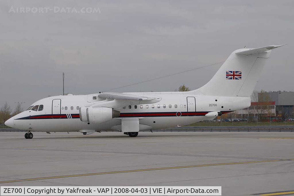 ZE700, 1984 British Aerospace BAe.146-100 CC.2 C/N E1021, Royal Air Force Bae 146