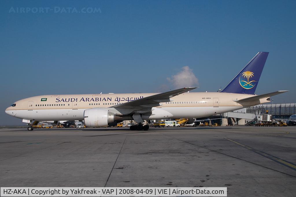 HZ-AKA, 1997 Boeing 777-268/ER C/N 28344, Saudia Boeing 777-200