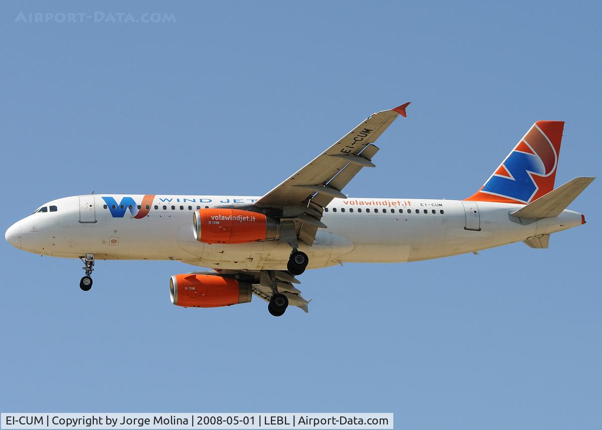EI-CUM, 1997 Airbus A320-232 C/N 542, On short final to RWY 25R.