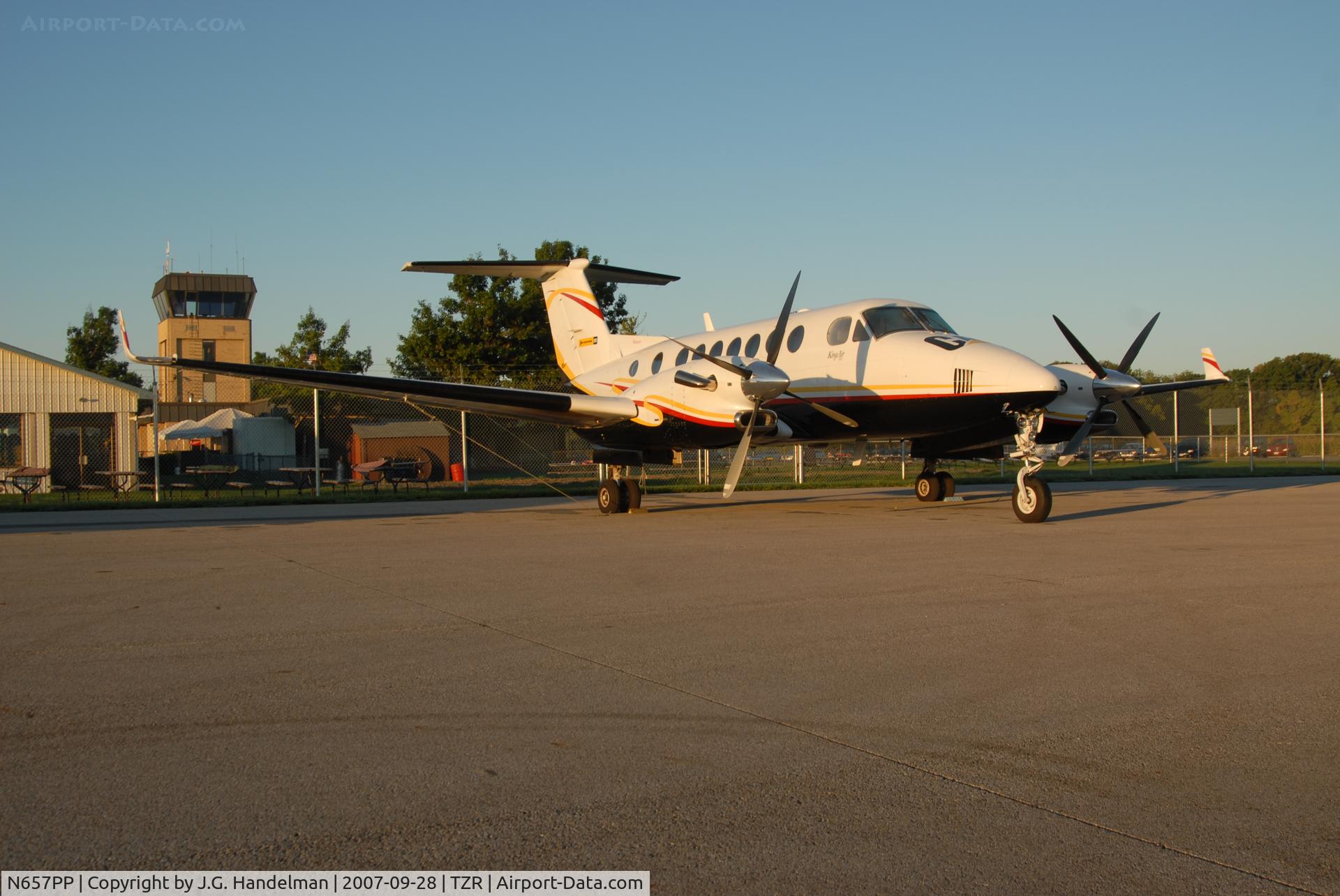 N657PP, 2003 Raytheon Aircraft Company B300 C/N FL-375, Catipillar Tractor Dealer's King Air at Bolton Field