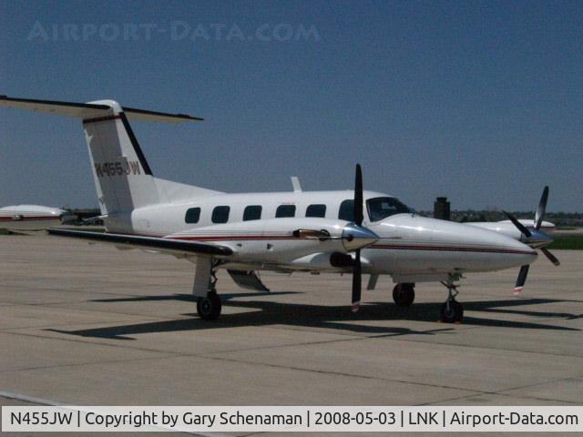 N455JW, 1981 Piper PA-42 Cheyenne III C/N 42-8001040, Refuelling stop