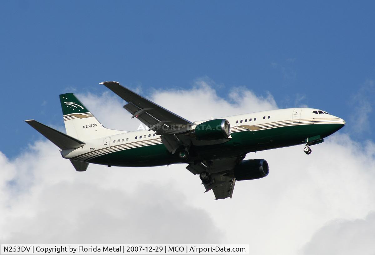 N253DV, 1987 Boeing 737-39A C/N 23800, Orlando Magic coming back from a game