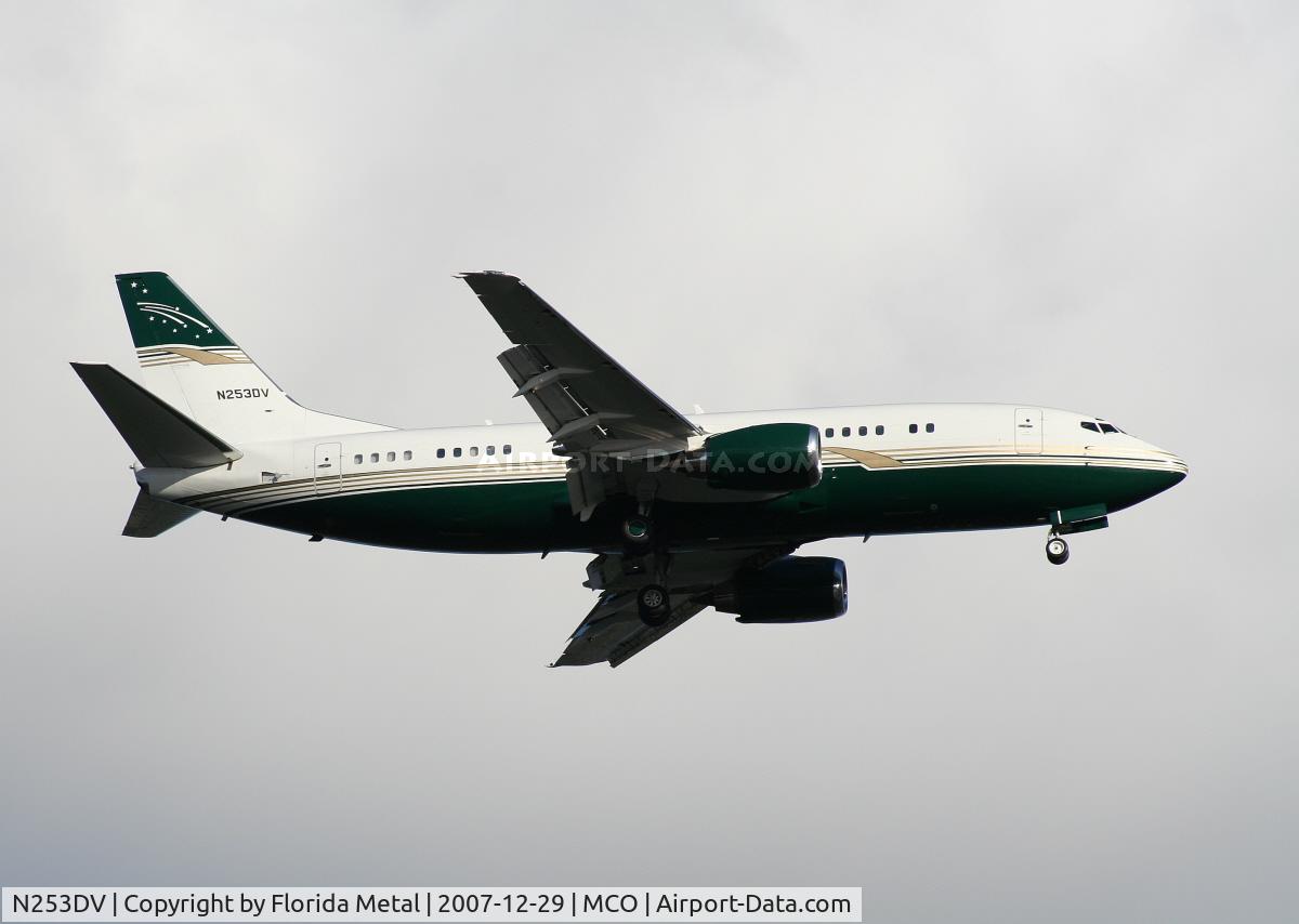 N253DV, 1987 Boeing 737-39A C/N 23800, Orlando Magic coming back from a game