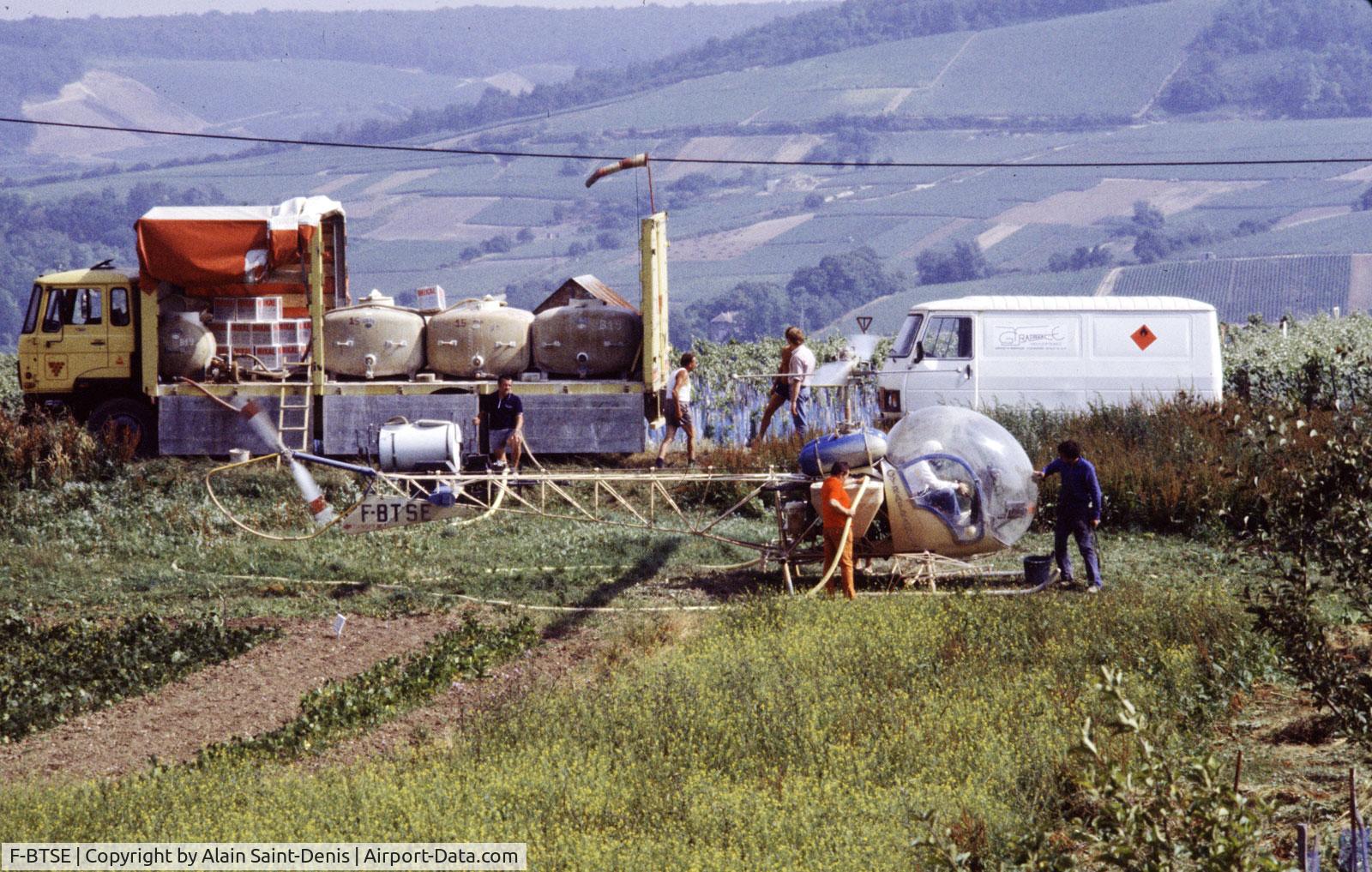 F-BTSE, Agusta AB-47G-2 C/N 483, Champagne vineyard (Boursault) 1983