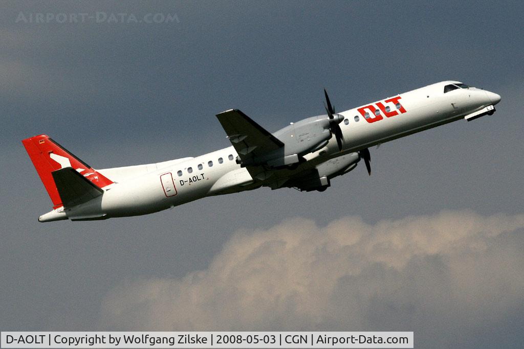 D-AOLT, 1996 Saab 2000 C/N 2000-037, visitor