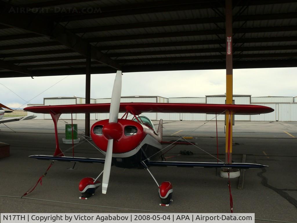 N17TH, Pitts S-1S Special C/N 38814, Those Pitts get a very big prop indeed :)