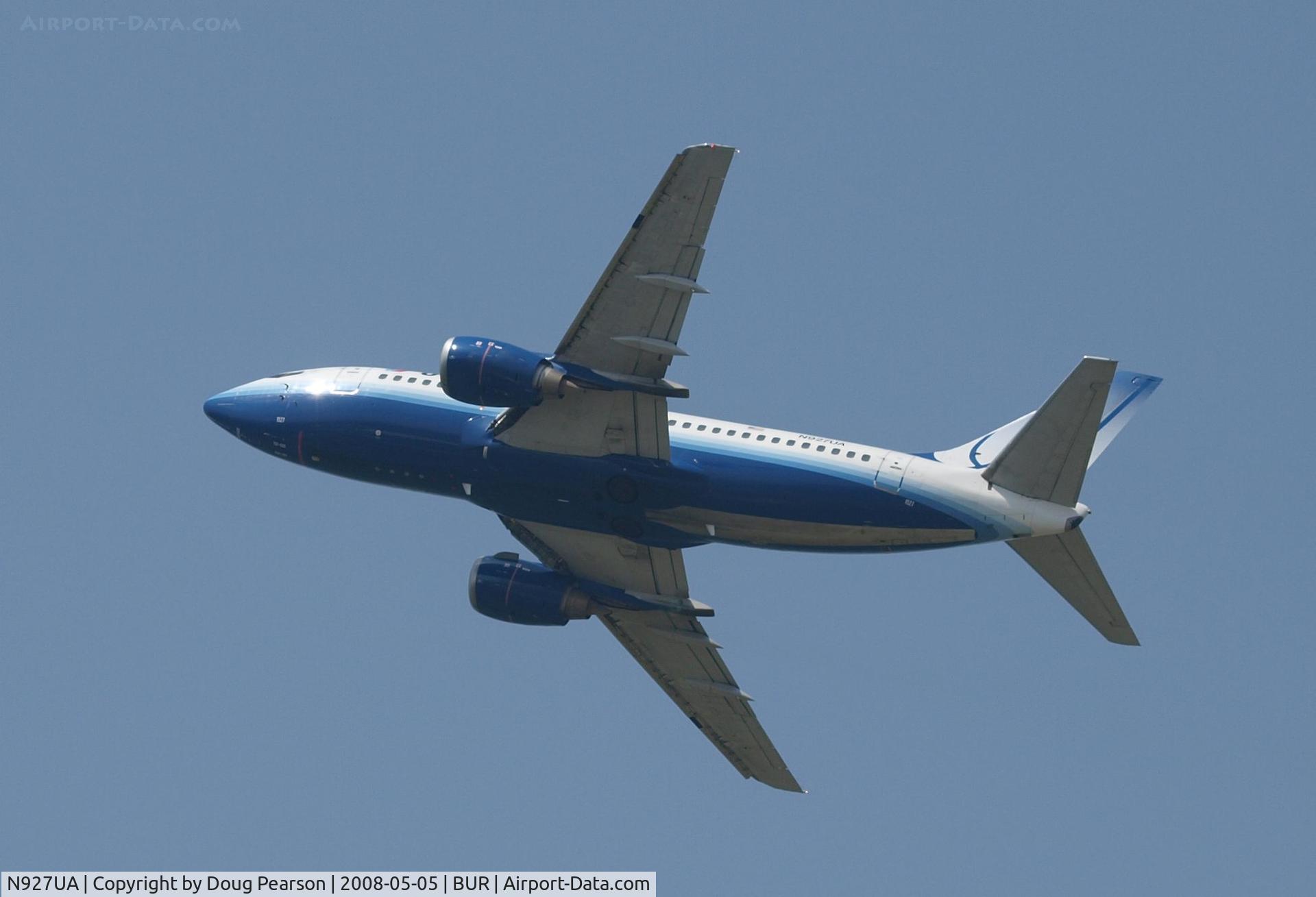 N927UA, 1992 Boeing 737-522 C/N 26649, Departing Burbank