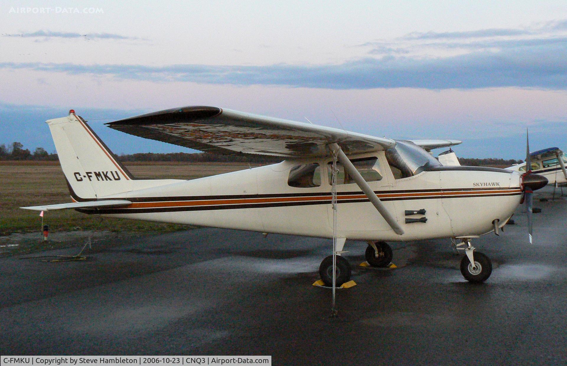 C-FMKU, 1960 Cessna 172B C/N 17248103, At Welland, Niagara Central, ON