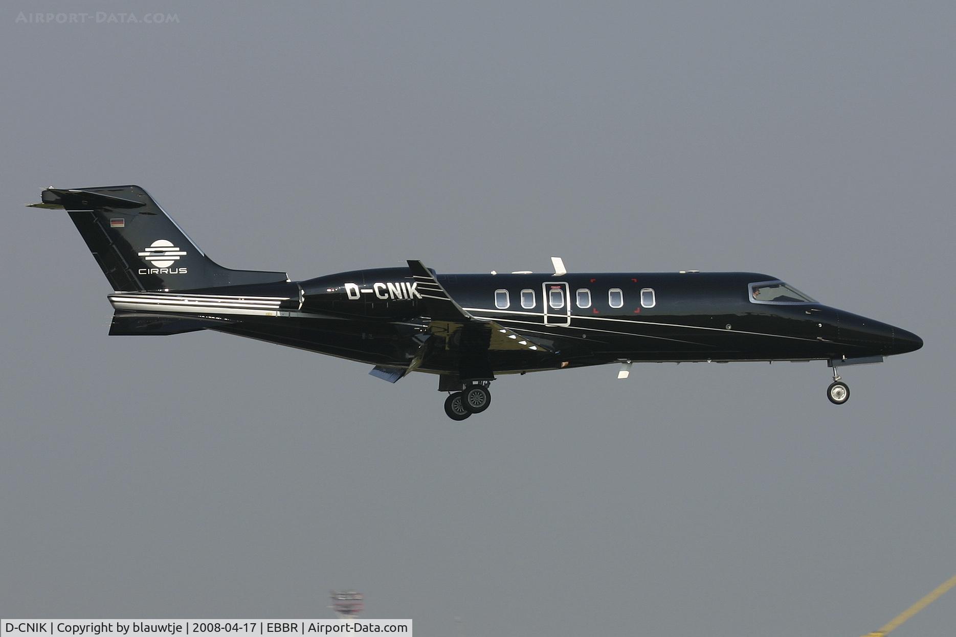 D-CNIK, 2004 Learjet 40 C/N 45-2006, Cirrus Aviation nice bizz jet colors