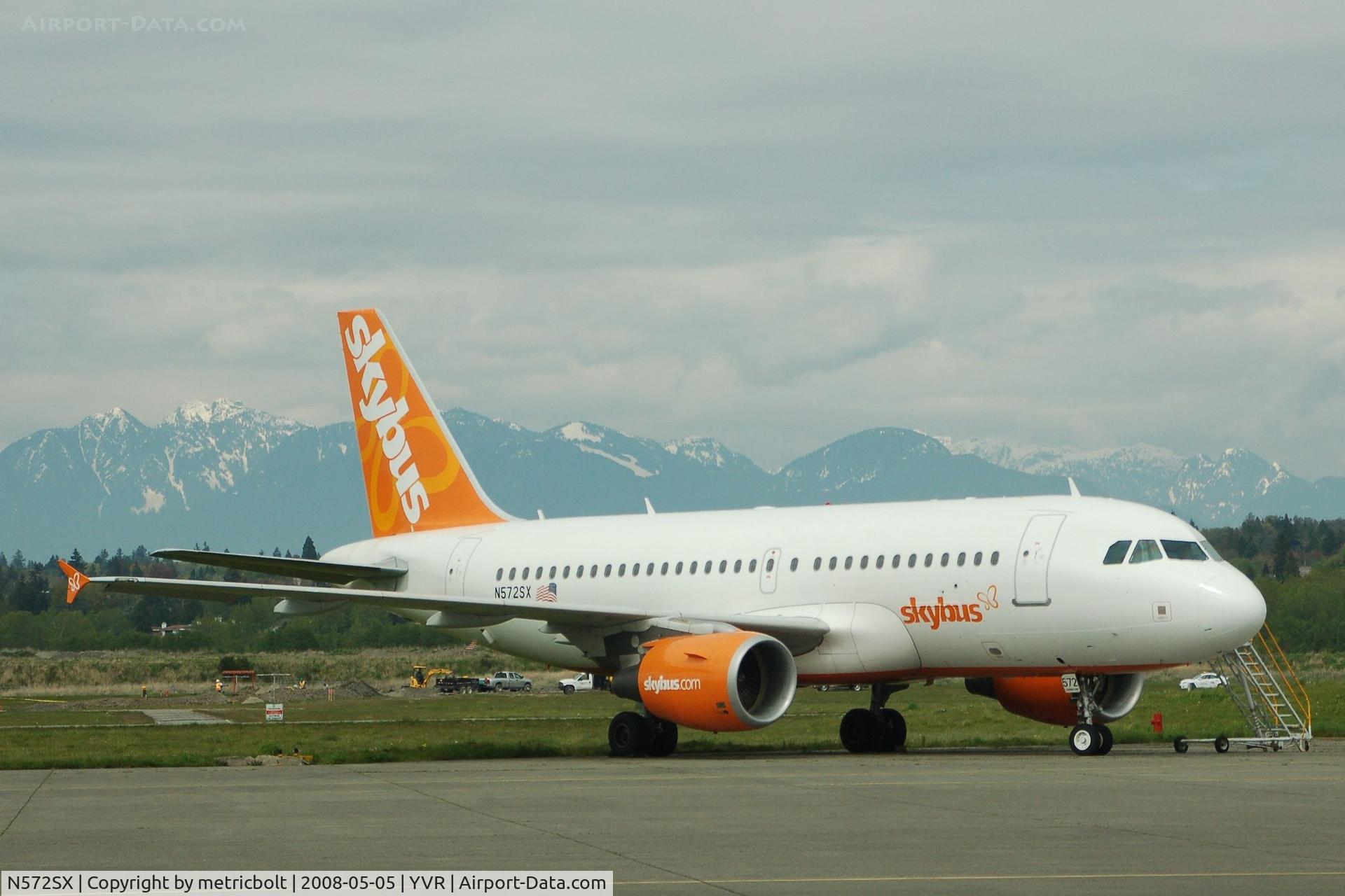 N572SX, 2003 Airbus A319-112 C/N 1963, parked at YVR