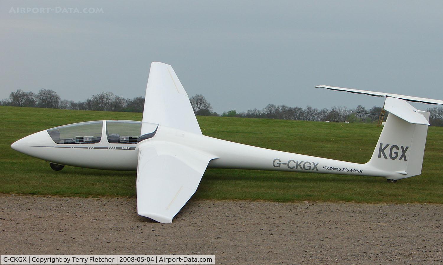 G-CKGX, 2004 Schleicher ASK-21 C/N 21782, Part of the Husband Bosworth Gliding Centre scene