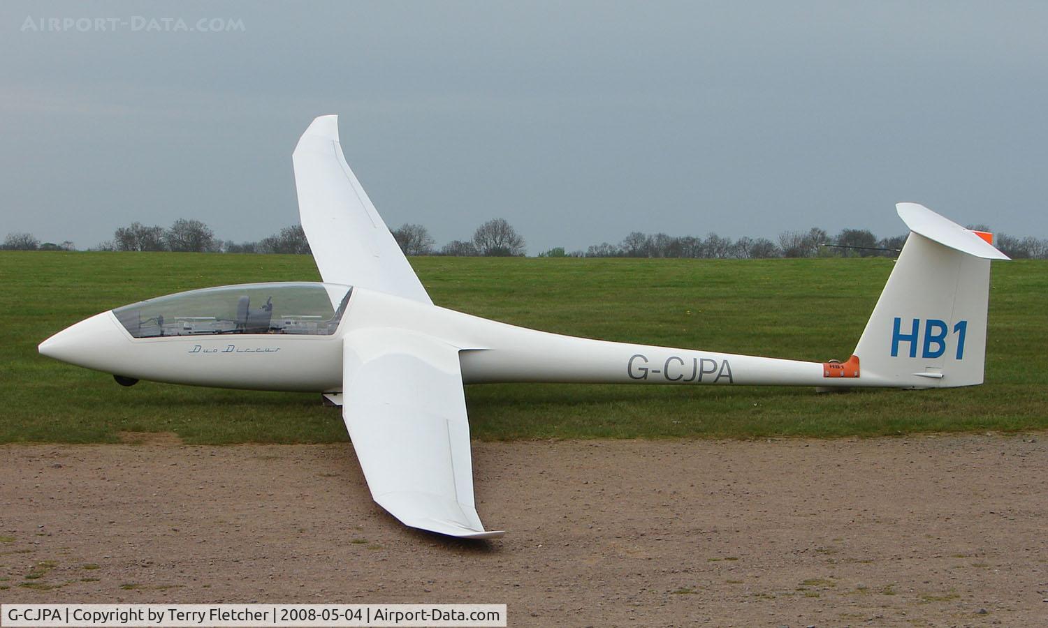 G-CJPA, 1999 Schempp-Hirth Duo Discus C/N 201, Part of the Husband Bosworth Gliding Centre scene
