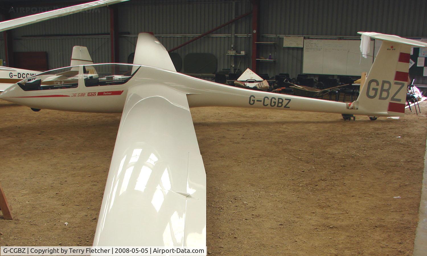 G-CGBZ, 1991 Elan DG-500 Trainer C/N 5E34T10, A recent addition to the British Register at Needwood Forest Gliding Centre