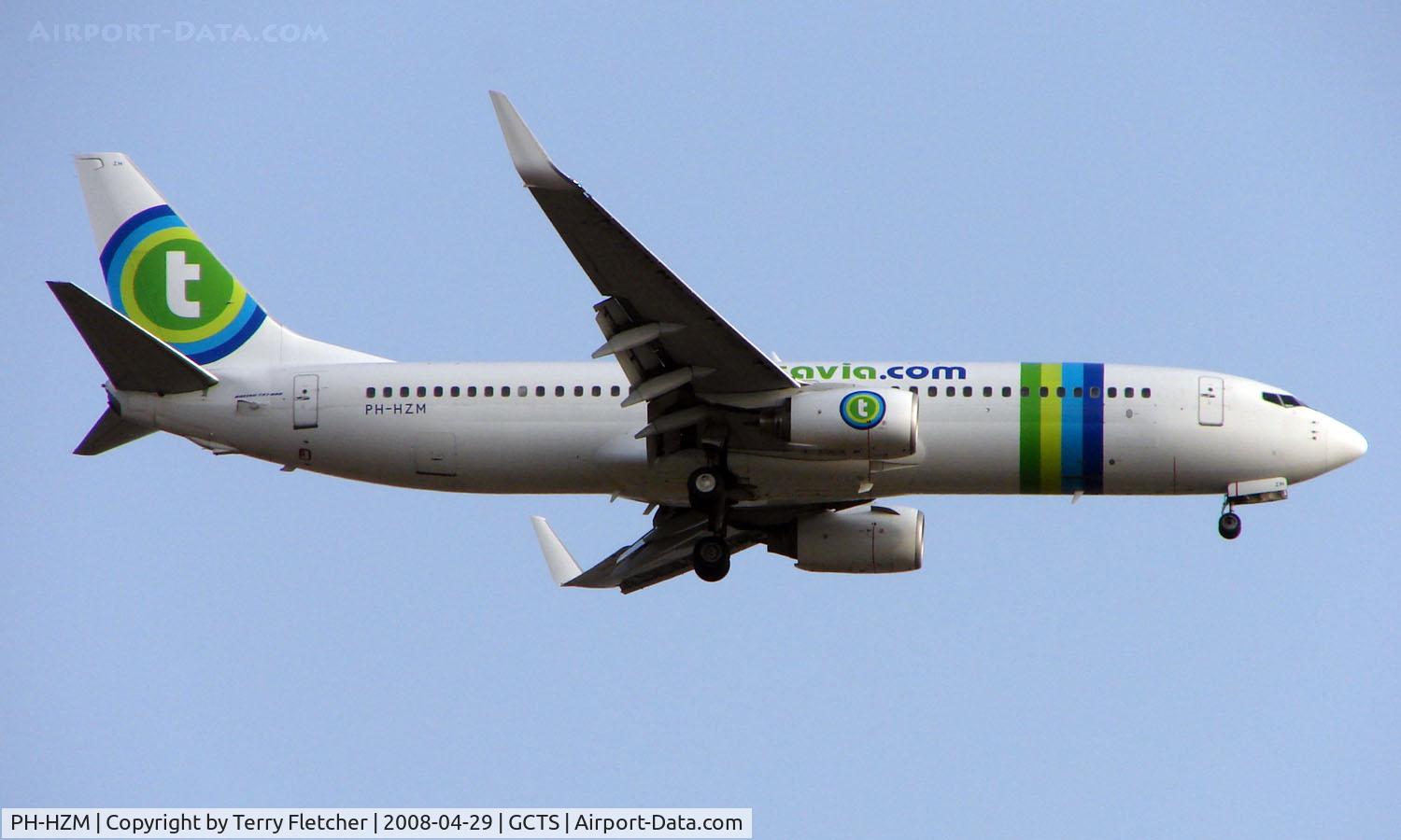 PH-HZM, 2001 Boeing 737-8K2 C/N 30392, Transavia B737 on approach to Tenerife South