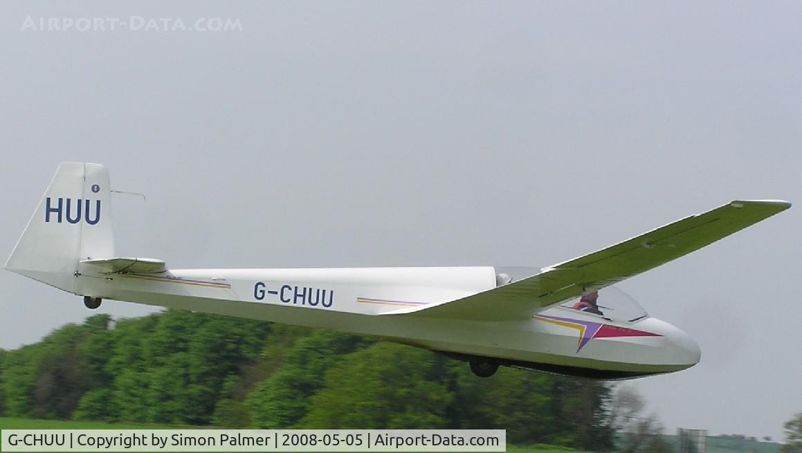 G-CHUU, 1976 Schleicher ASK-13 C/N 13527, Schleicher ASK-13 landing at Haddenham