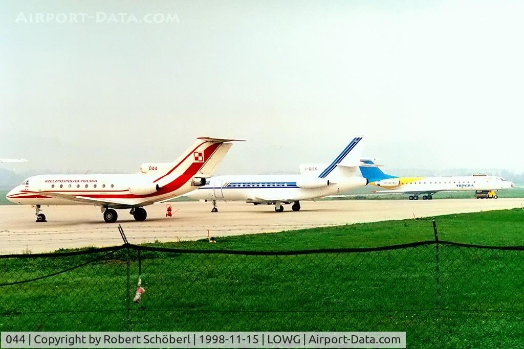 044, 1978 Yakovlev Yak-40 C/N 9840659, Some government aircrafts at LOWG