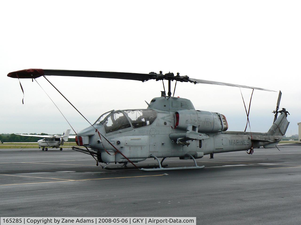 165285, Bell AH-1W Super Cobra C/N 26333, USMC Cobra at Arlington Municipal
