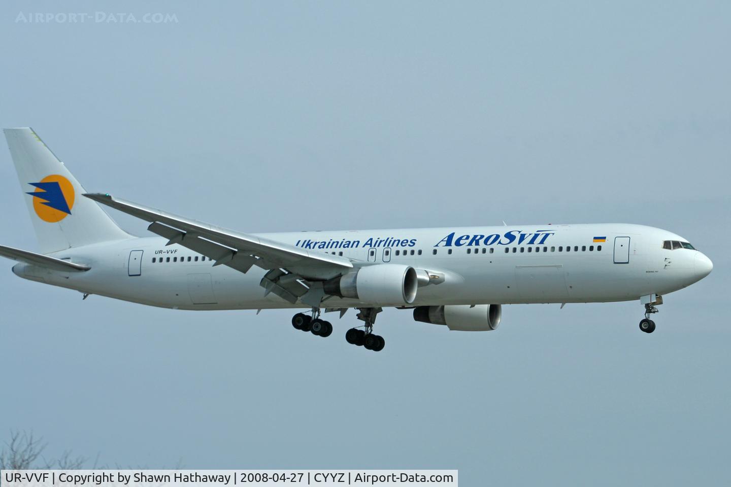 UR-VVF, 1989 Boeing 767-383/ER C/N 24476, Landing Runway 32 (Canon XT, 70-300mm)