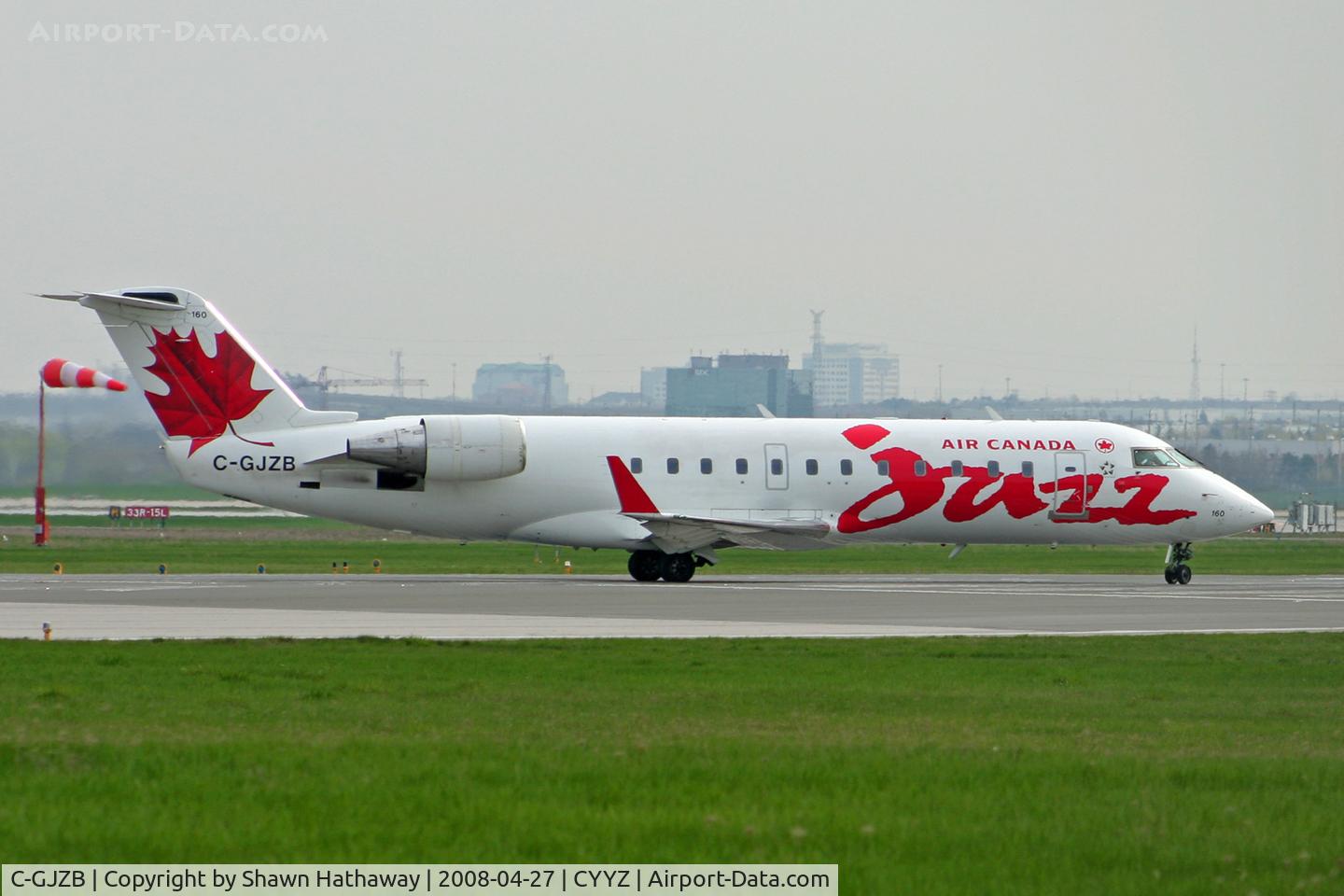 C-GJZB, 2003 Bombardier CRJ-200ER (CL-600-2B19) C/N 7740, Landing Runway 32 (Canon XT, 70-300mm)
