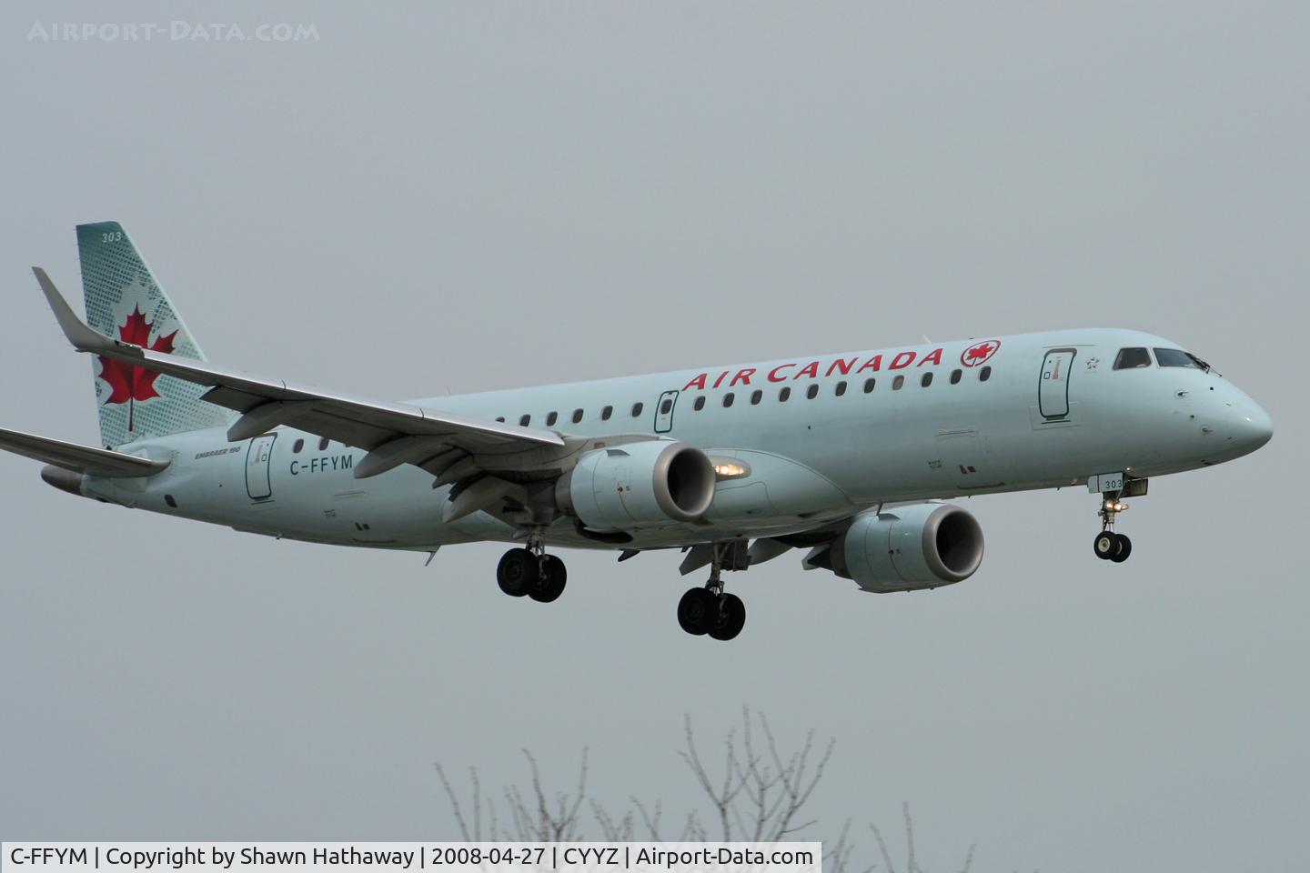 C-FFYM, 2005 Embraer 190AR (ERJ-190-100IGW) C/N 19000015, Landing Runway 32 (Canon XT, 70-300mm)