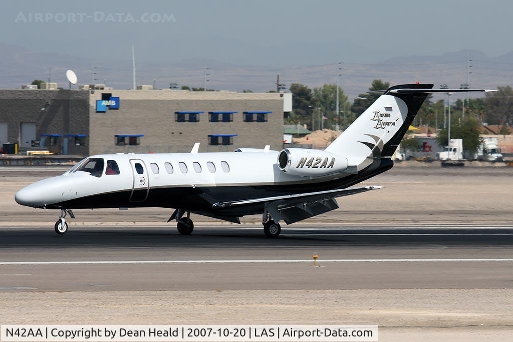 N42AA, 1998 Cessna 525 CitationJet CJ1 C/N 525-0275, Adkins Aviation LLC 2007 Cessna 525B CJ3 N42AA landing on RWY 25L.