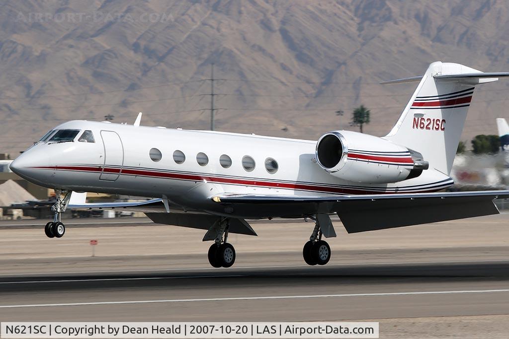 N621SC, 2002 Gulfstream Aerospace G-IV SP C/N 1481, SCS Services 2002 Gulfstream G-IV N621SC from San Jose Int'l (KSJC) landing on RWY 25L.