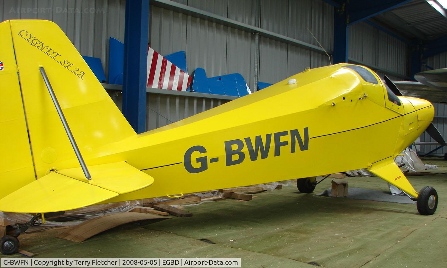G-BWFN, 1995 Hapi Cygnet SF-2A C/N PFA 182-11335, Cygnet at Derby Eggington