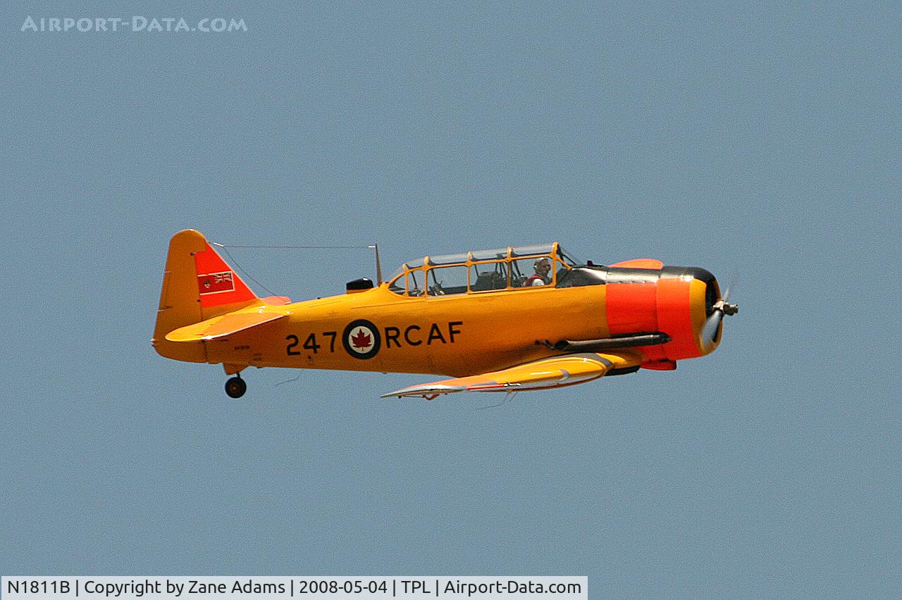 N1811B, 1952 North American Harvard 4 C/N 20247, At Central Texas Airshow