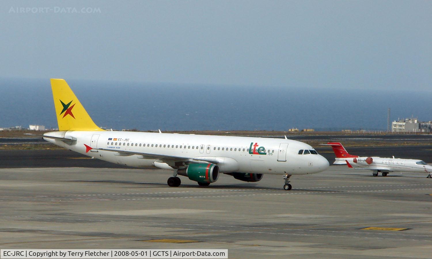 EC-JRC, 1993 Airbus A320-212 C/N 438, LTE A320 taxies in at Tenerife South