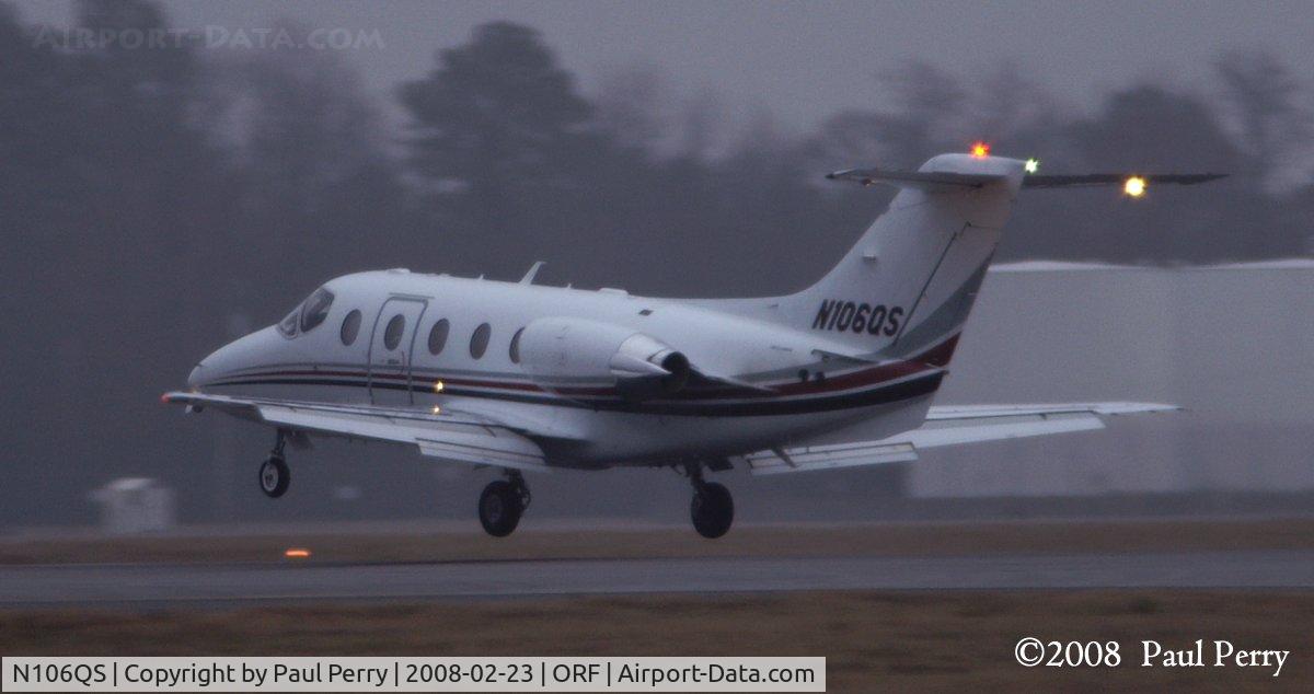 N106QS, Raytheon Aircraft Company 400A C/N RK-381, About to put some rubber down