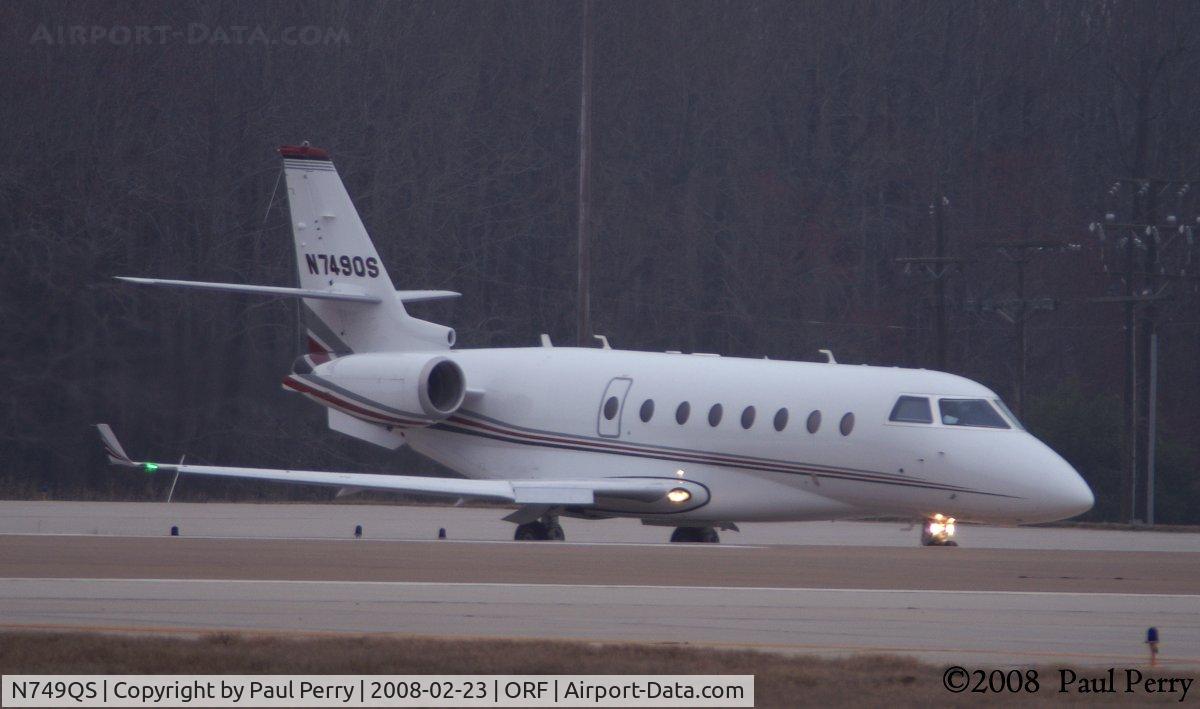 N749QS, 2007 Israel Aircraft Industries Gulfstream 200 C/N 165, Popping the lights on