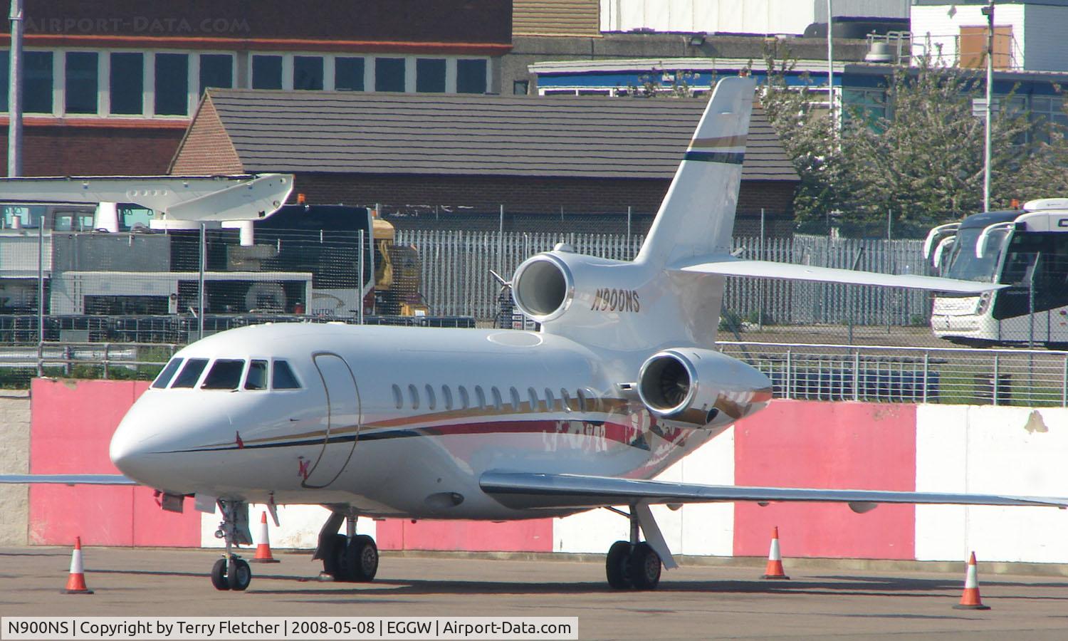 N900NS, 2005 Dassault Falcon 900EX C/N 150, Falcon 900EX parked on the Harrods Aviation ramp at Luton