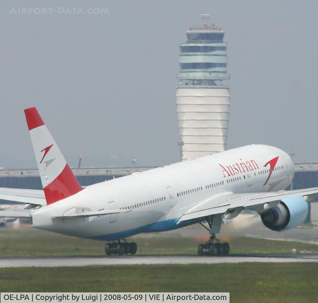 OE-LPA, 1997 Boeing 777-2Z9/ER C/N 28698, Austrian 777-200