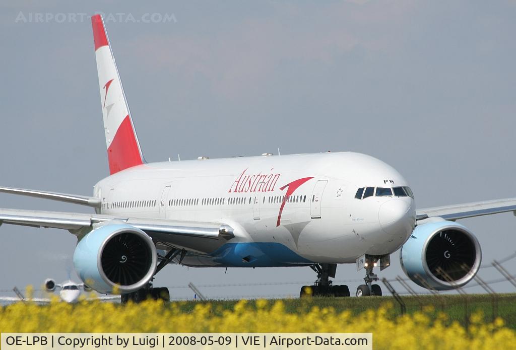 OE-LPB, 1998 Boeing 777-2Z9/ER C/N 28699, Austrian 777-200