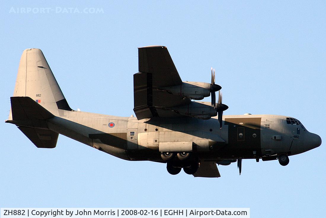 ZH882, 1999 Lockheed Martin C-130J Hercules C.5 C/N 382-5480, Royal Air Force C-130 Hurcules. Made a number of circuits over runway 08