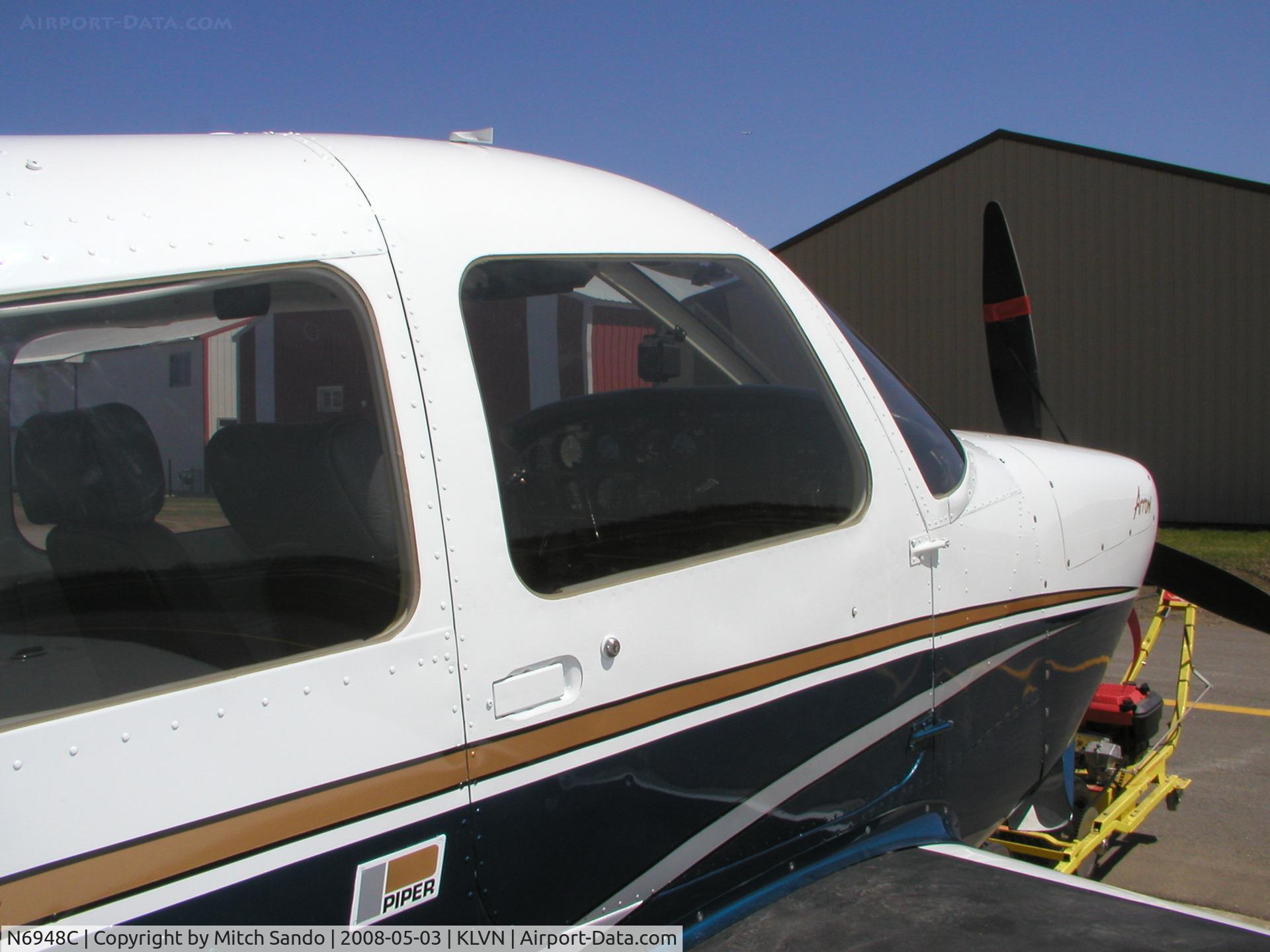 N6948C, Piper PA-28R-201 Cherokee Arrow III C/N 28R-7837177, Parked outside the hangar.