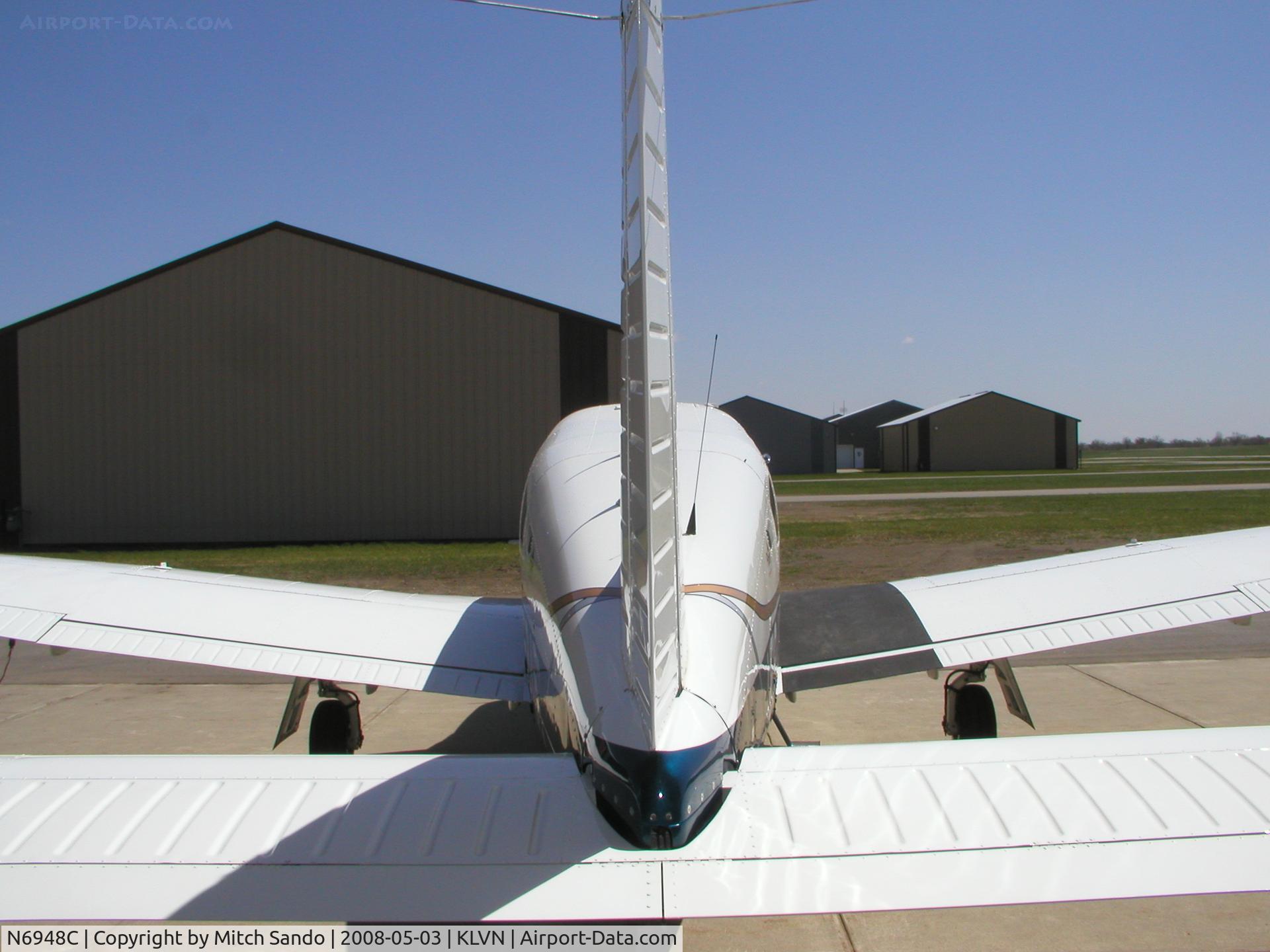 N6948C, Piper PA-28R-201 Cherokee Arrow III C/N 28R-7837177, Parked outside the hangar.