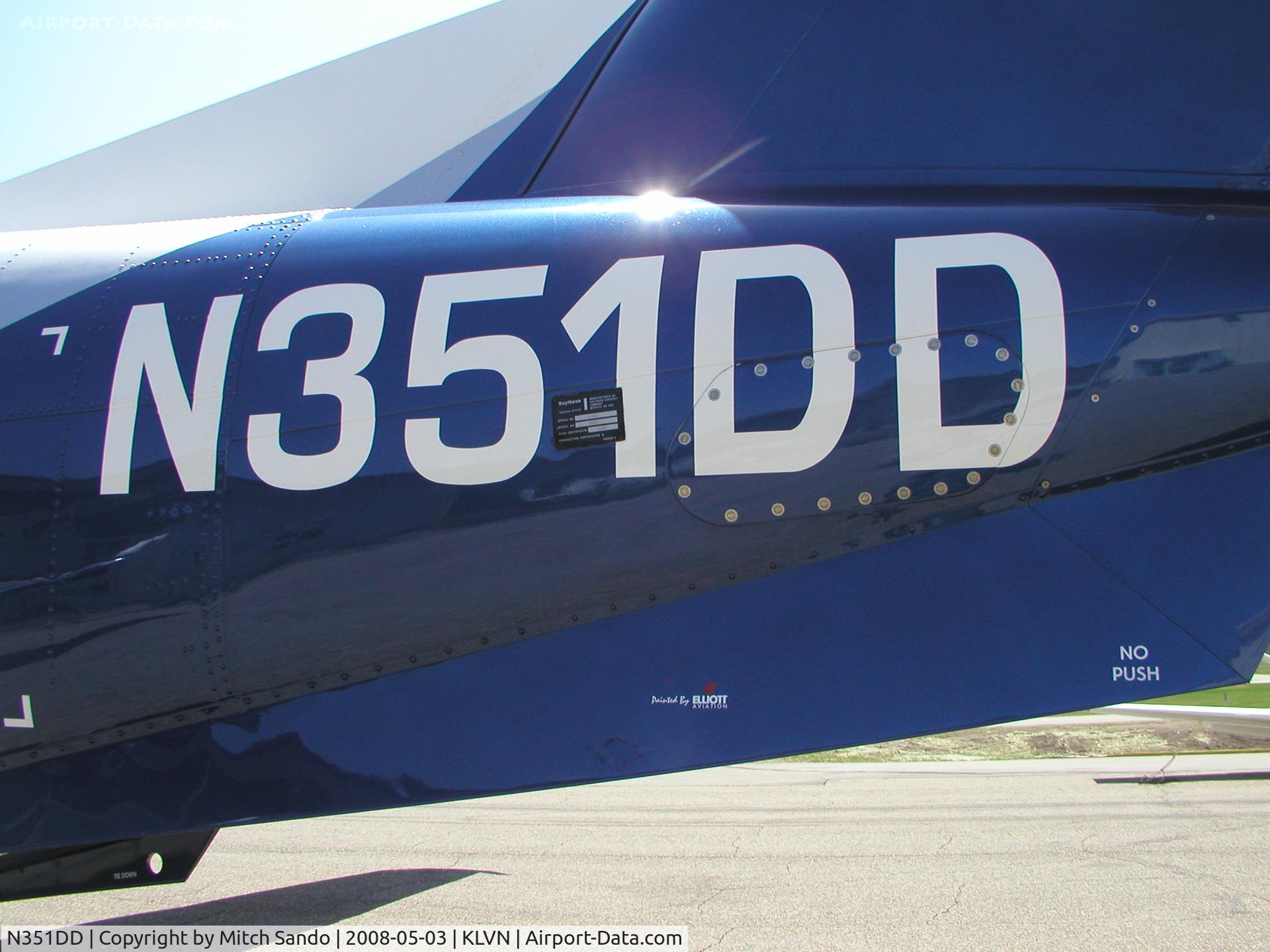 N351DD, 1999 Raytheon 350 Super King Air C/N FL-257, Parked on the ramp at Airlake.