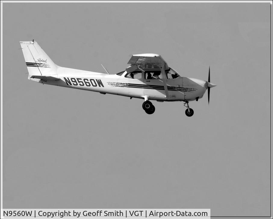 N9560W, 1998 Cessna 172R C/N 17280496, N9560W