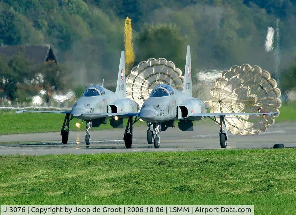 J-3076, Northrop F-5E Tiger II C/N L.1076, These Tigers are rolling after landing. The chutes are to be dropped any moment.
