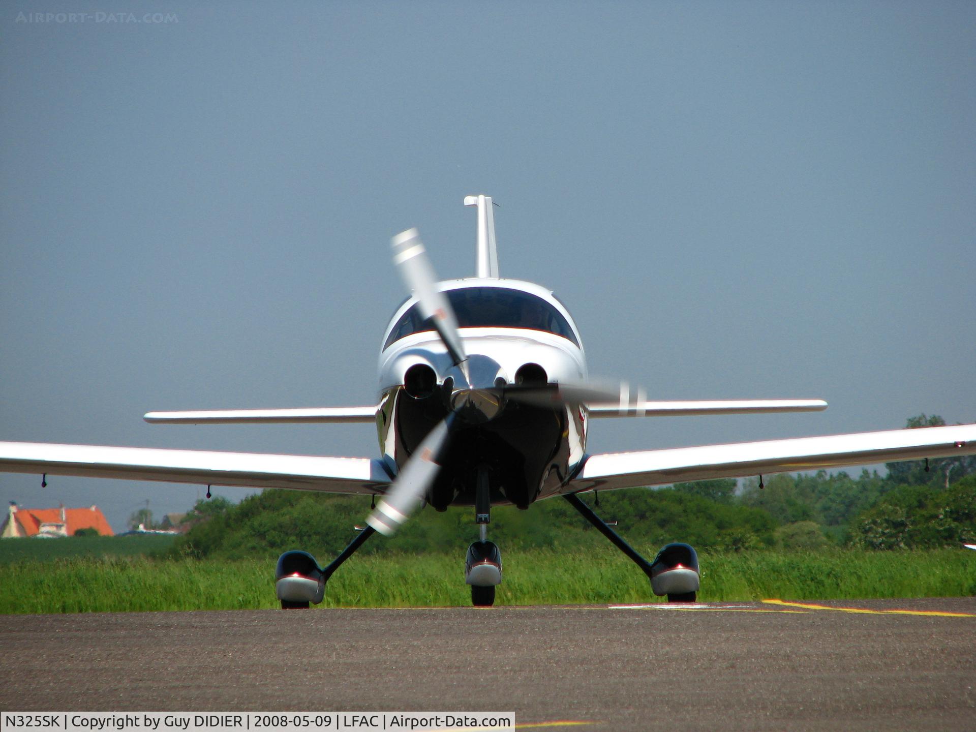 N325SK, 2005 Lancair LC41-550FG C/N 41528, Ready to taxi at Calais - France