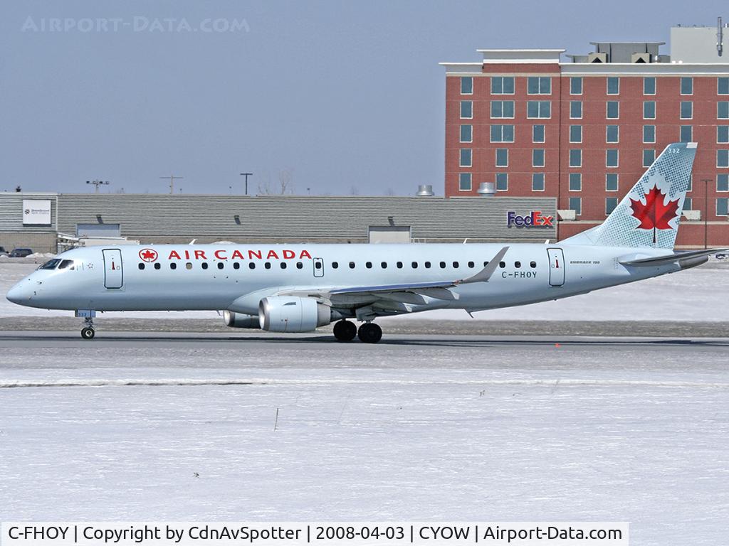 C-FHOY, 2007 Embraer 190AR (ERJ-190-100IGW) C/N 19000105, Cleared for takeoff on Rwy 25